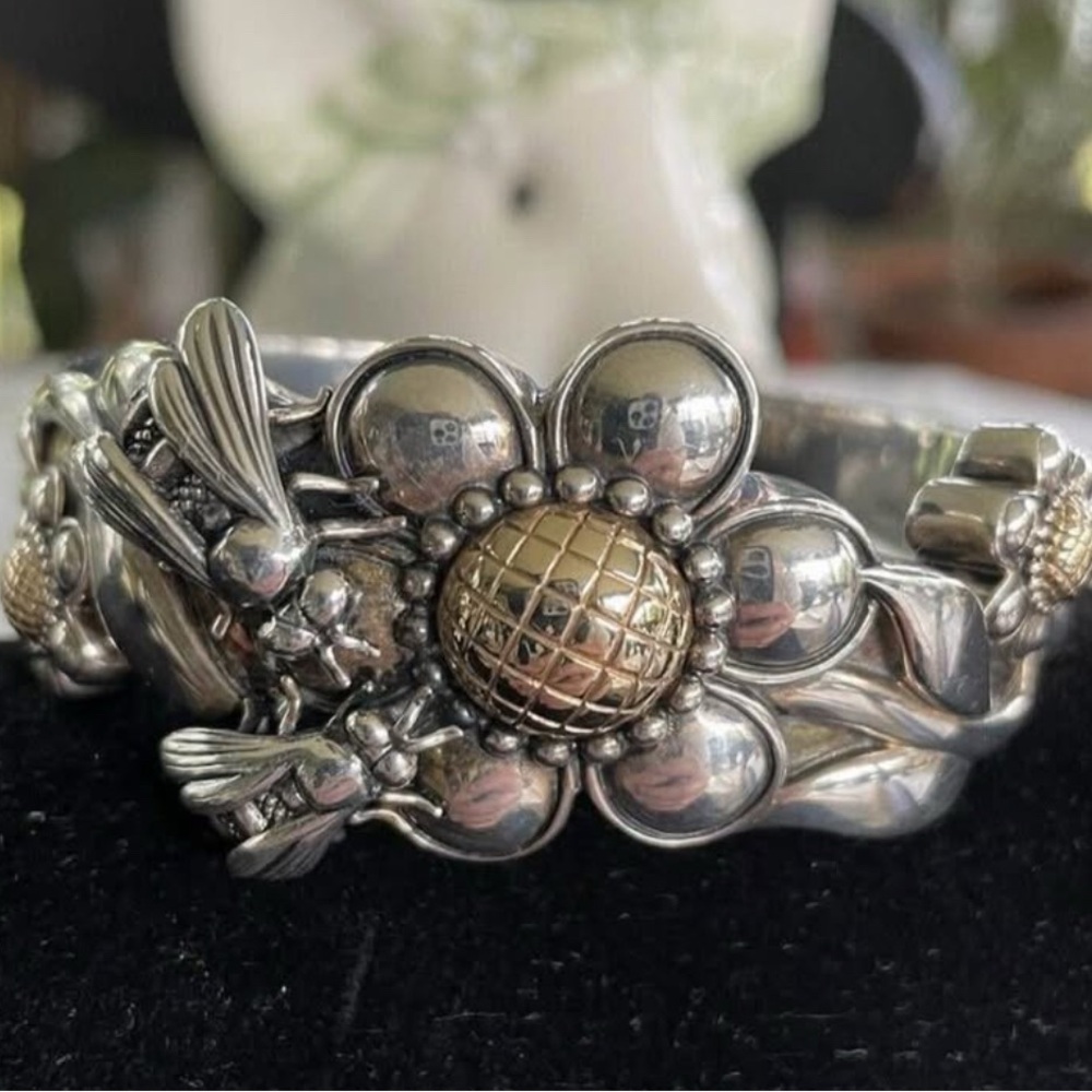 Vintage Gorgeous Keistelstein Cord Bee Flower Bracelet